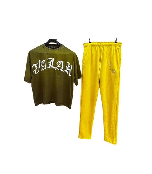 Green T shirt Yellow Sweatpants